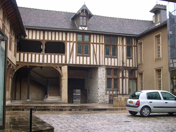  cour intérieure de l'Hôtel du Petit Louvre